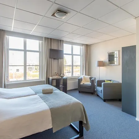 B&B Binnengewoon Rooms With A View-3